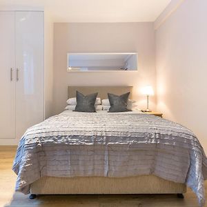 Studio met een King Size Bed
